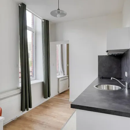 Azur 2 - Gare De Apartment *