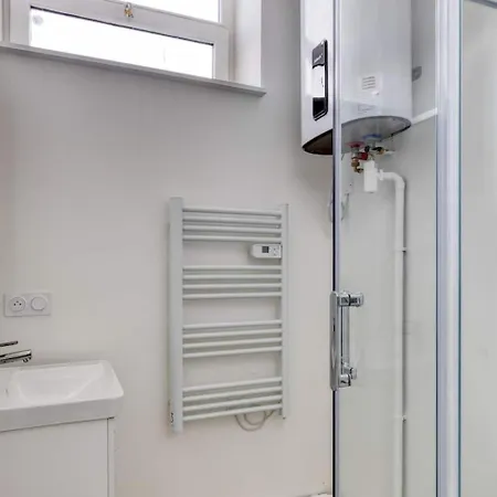 Azur 2 - Gare De * 鲁贝